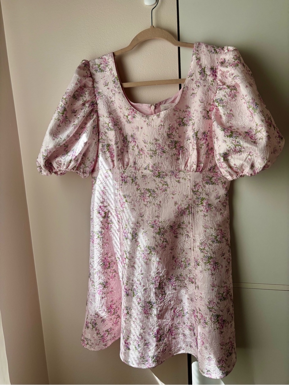 Tuckernuck Hyacinth House Ella Pink Floral Jacquard Puff Sleeve Mini Dress L